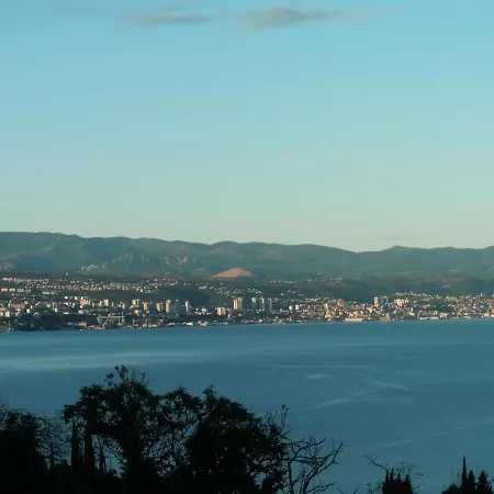 Adria דירה אופטיה